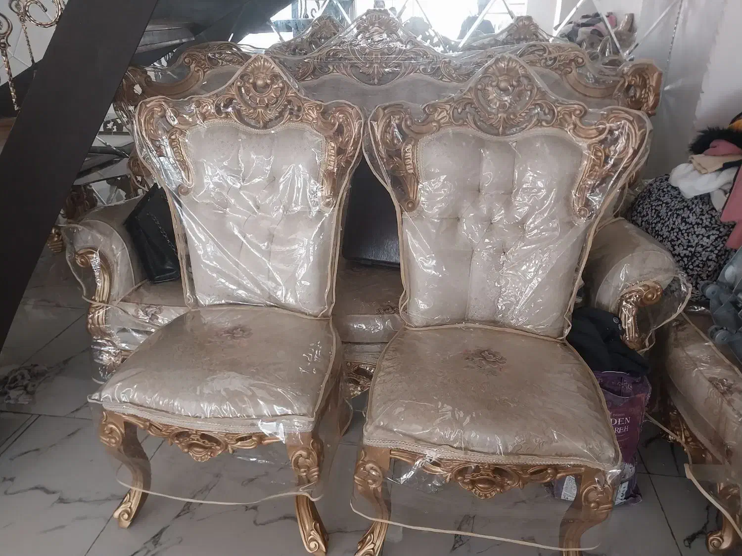 مبل دوازده نفره سالم بدون خط وخش|مبلمان خانگی و میز عسلی|فردوسیه, |دیوار