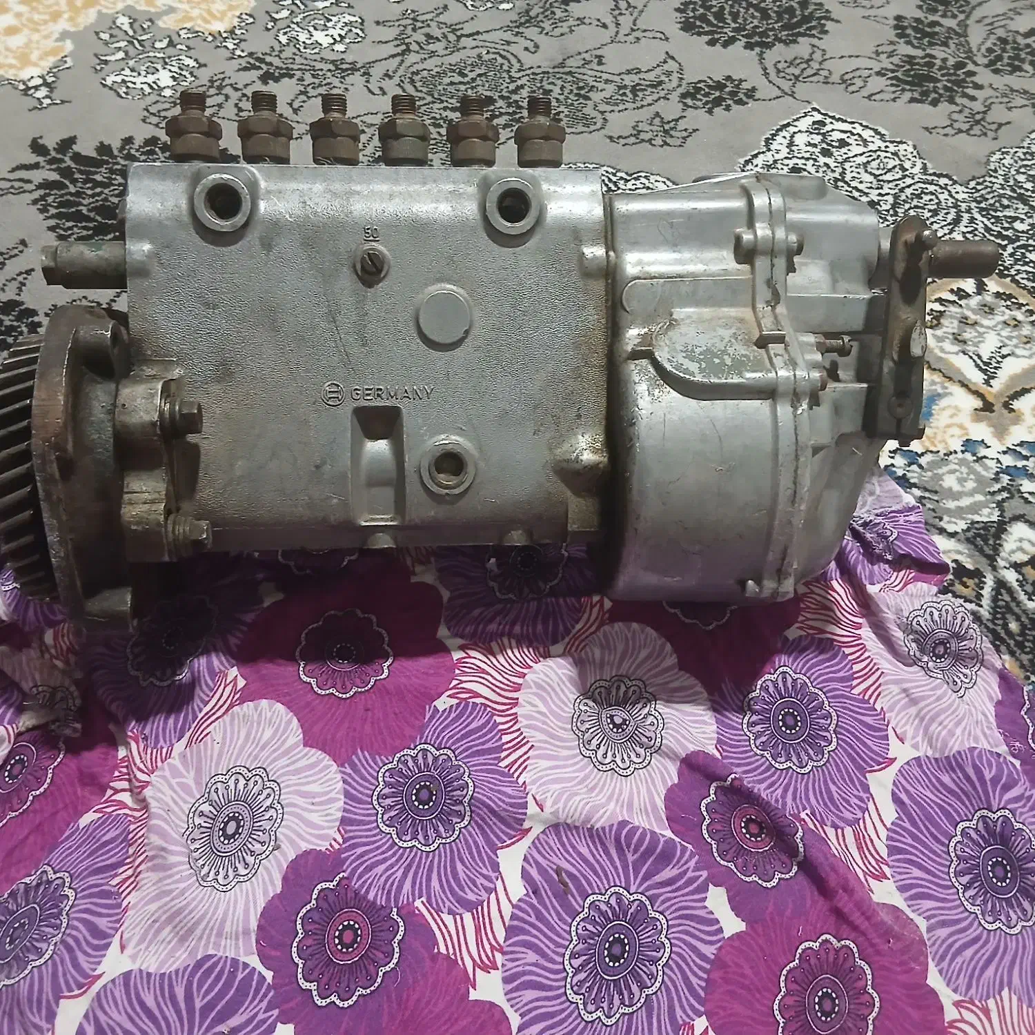 پمپ گازوئیل بنز 911|قطعات یدکی و لوازم جانبی|باشت, |دیوار