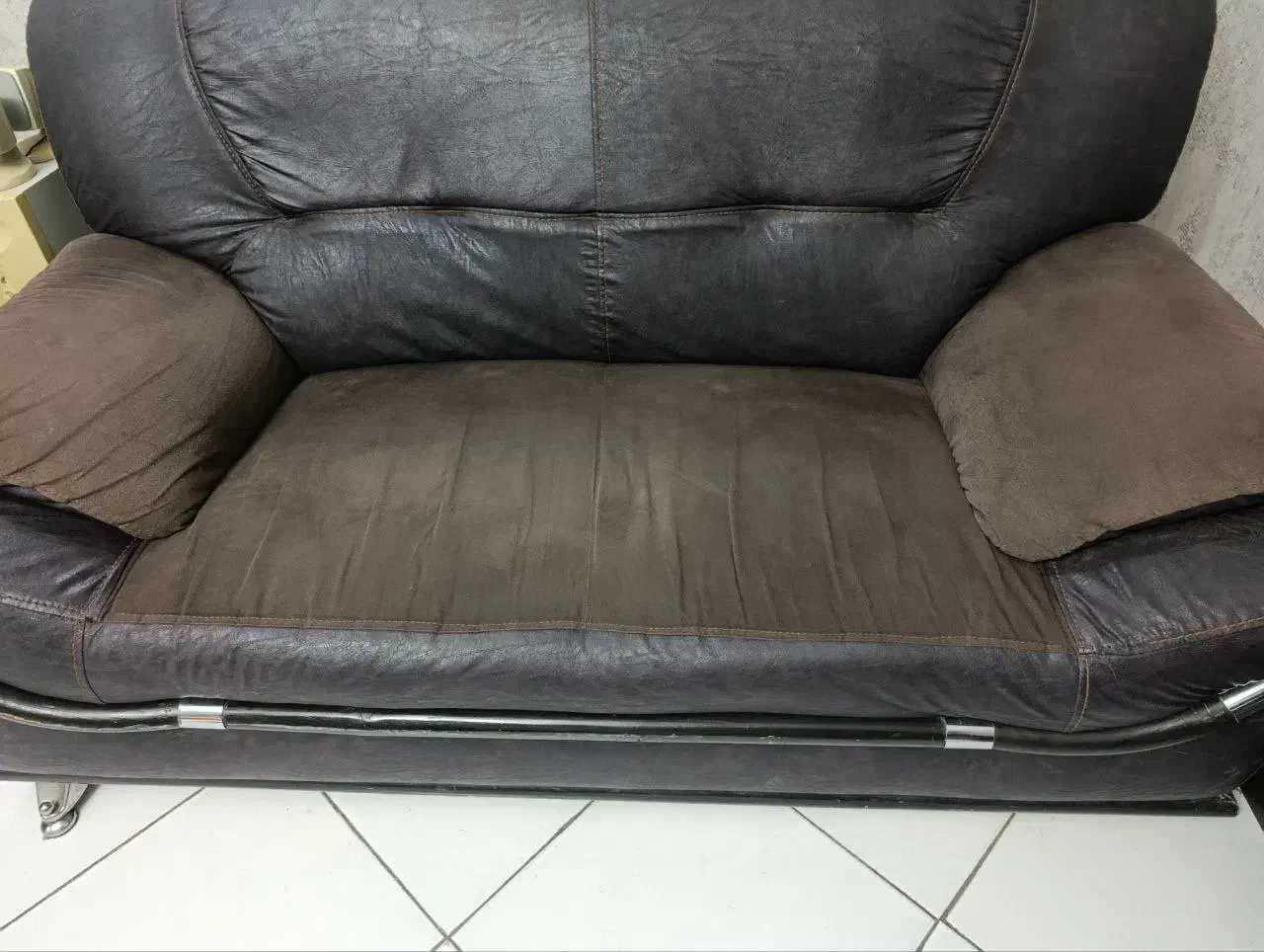 مبلمان|مبلمان خانگی و میز عسلی|شاهرود, |دیوار