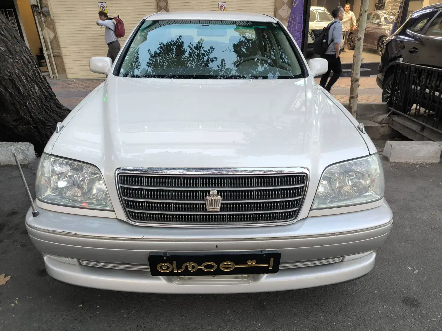 تویوتا کراون مدل ۲۰۰۱ بی رنگ استثنایی|خودرو سواری و وانت|تهران, مهران (سیدخندان)|دیوار