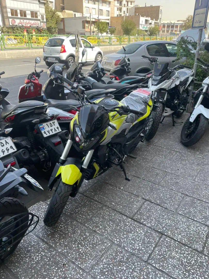 باجاج دومینار۲۵۰ صفر مدل ۱۴۰۴(یکساله)|موتورسیکلت|تهران, تهران‌نو|دیوار