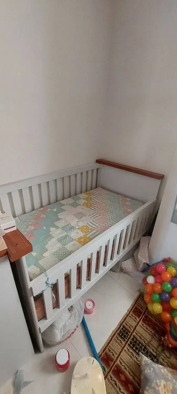 تخت،و کمدکودک|تخت و صندلی بچه|رشت, بیجارپس|دیوار