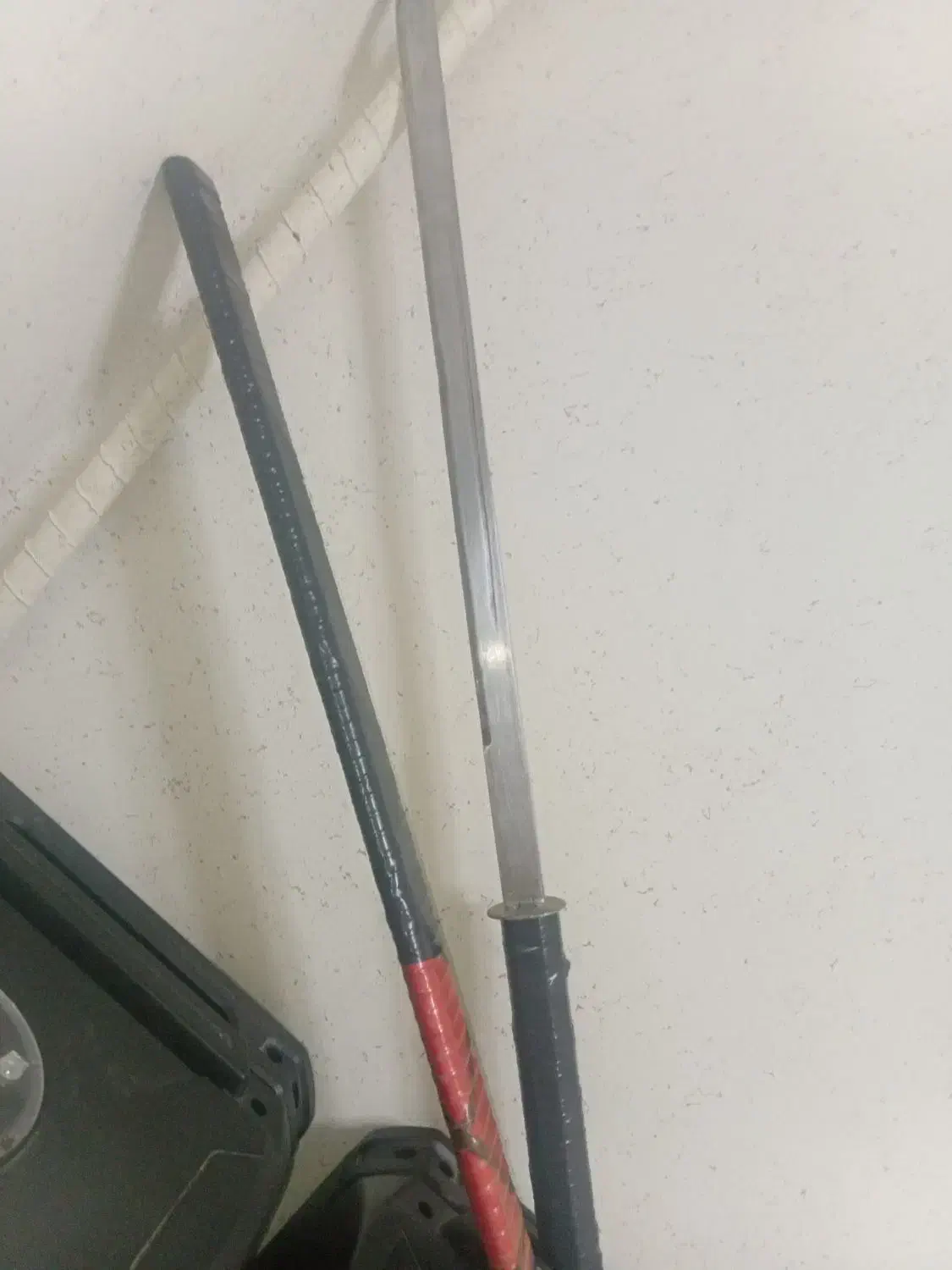 چاقو|کوهنوردی و کمپینگ|شیراز, لب آب|دیوار