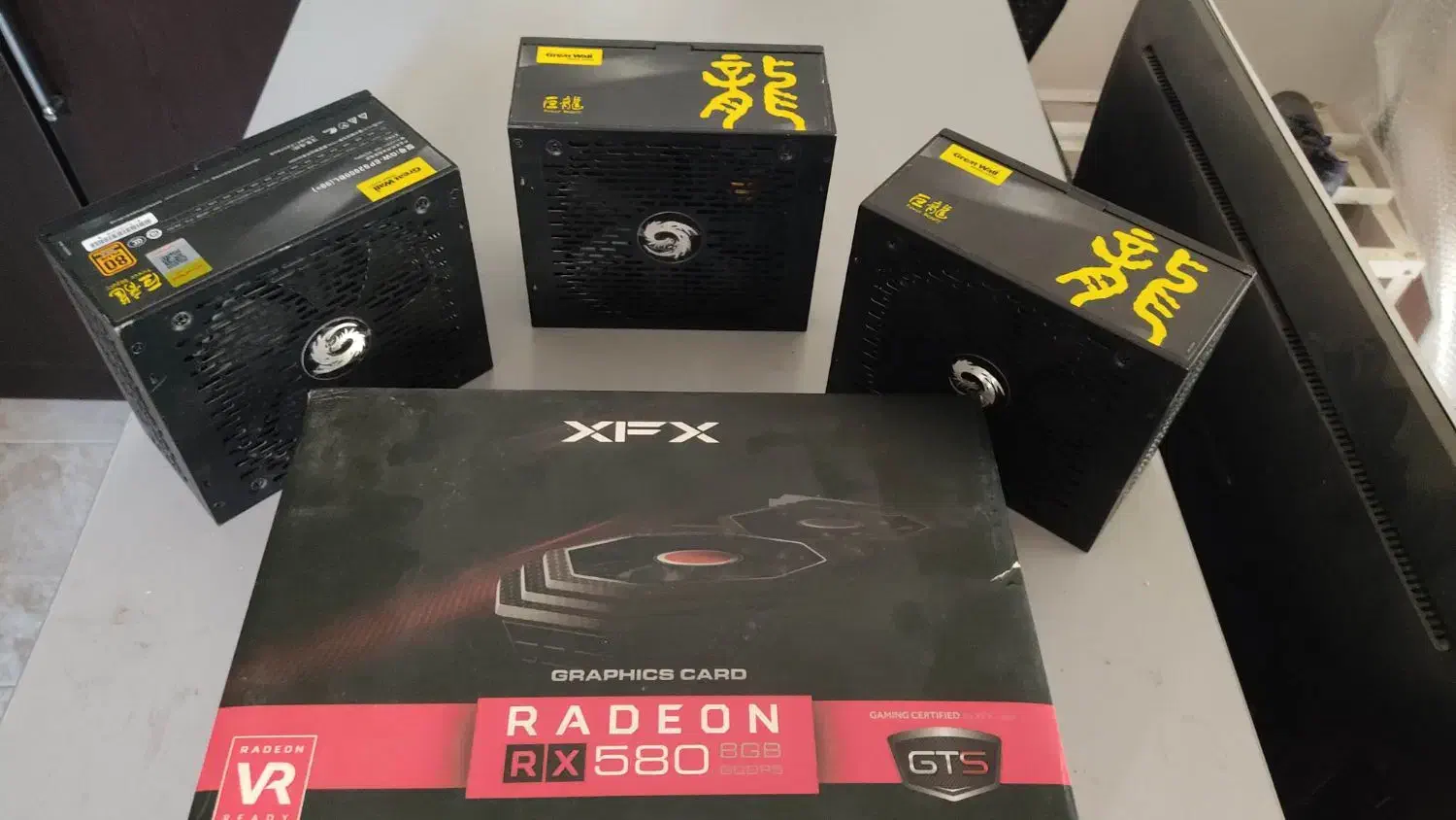 کارت گرافیک rx580 و پاور گریت وال 2000|قطعات و لوازم جانبی رایانه|شیراز, باغ تخت|دیوار