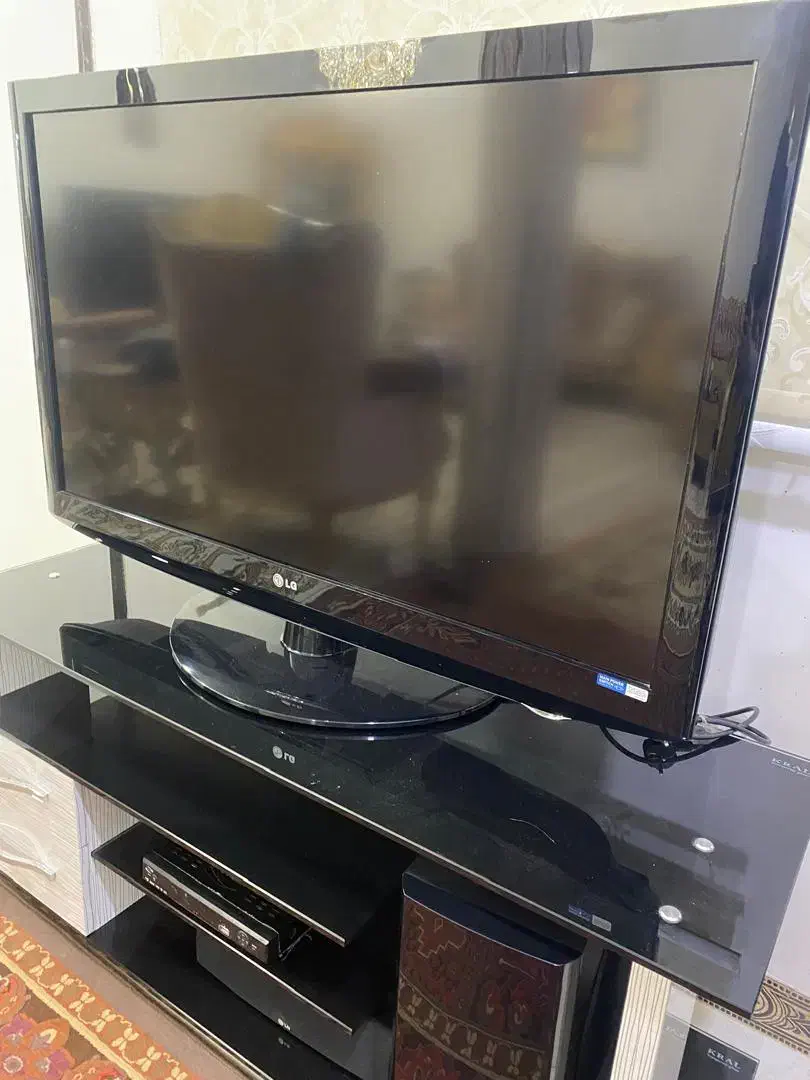 تلویزیون و دستگاه دیجیتال|تلویزیون و پروژکتور|منجیل, |دیوار