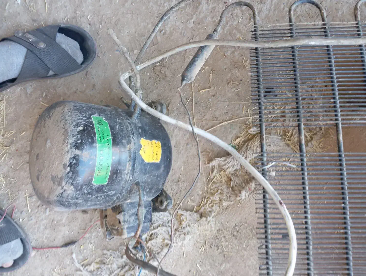 متور یخچال اصل اصل گازش هم خالی نشده|یخچال و فریزر|درمیان, |دیوار