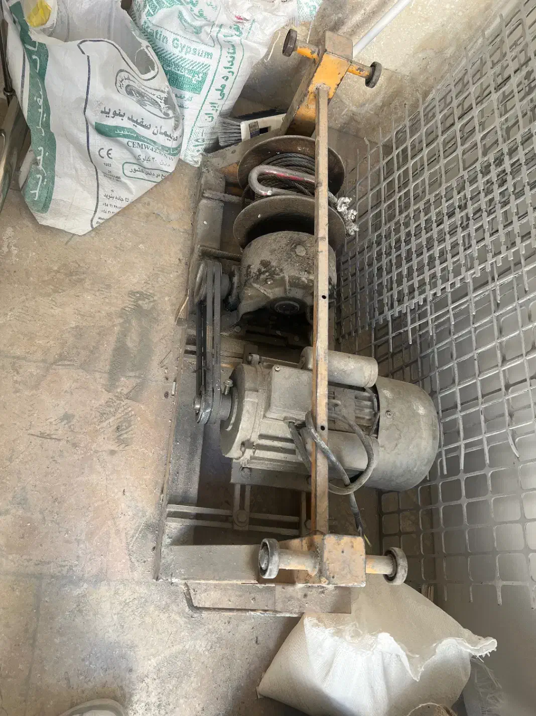 فروش بالابر ساختمانی و تخته بشکه|مصالح و تجهیزات ساختمان|تهران, کرمان|دیوار