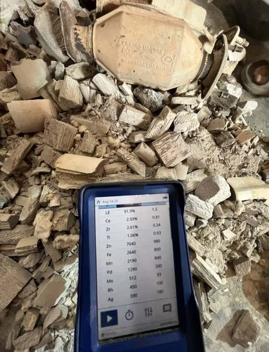 خرید و فروش کاتالیزور خاک و منبع ایرانی و خارجی...|قطعات یدکی و لوازم جانبی|اصفهان, احمدآباد|دیوار