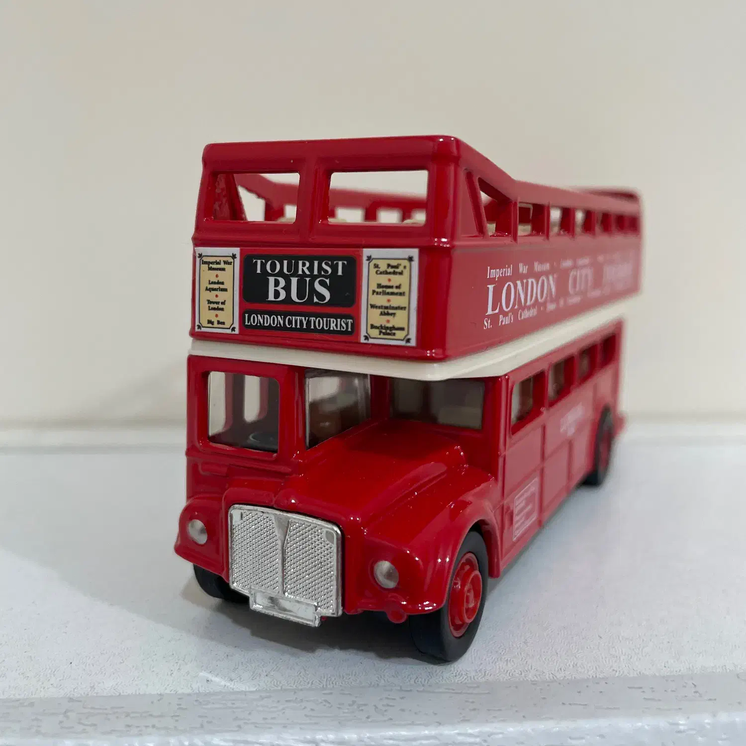 ماکت تمام فلزی اتوبوس لندنی سقف رو باز برند ویلی|اسباببازی|اهواز, کوی سعدی|دیوار