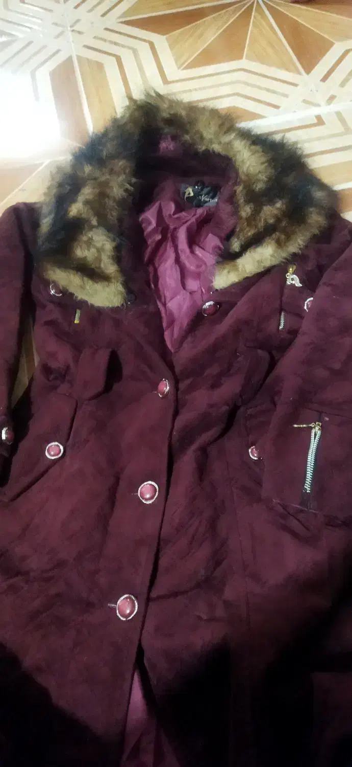 پالتو|لباس|زابل, |دیوار