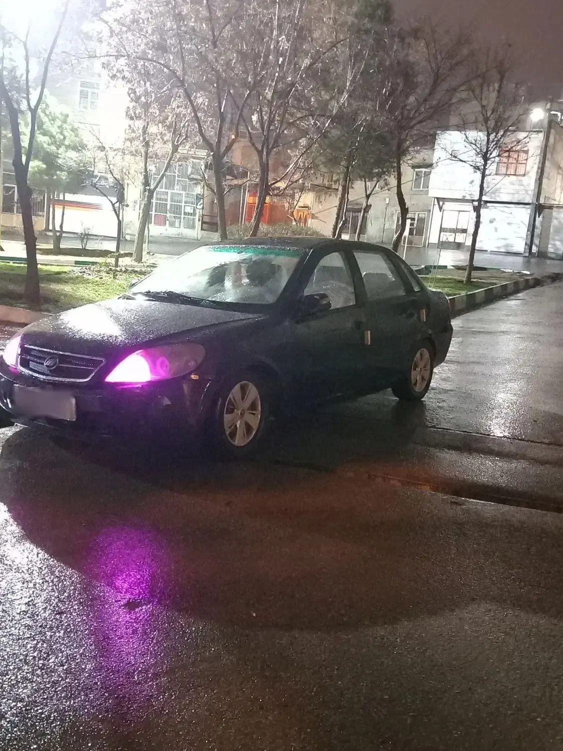 لیفان ۵۲۰|خودرو سواری و وانت|بروجرد, |دیوار