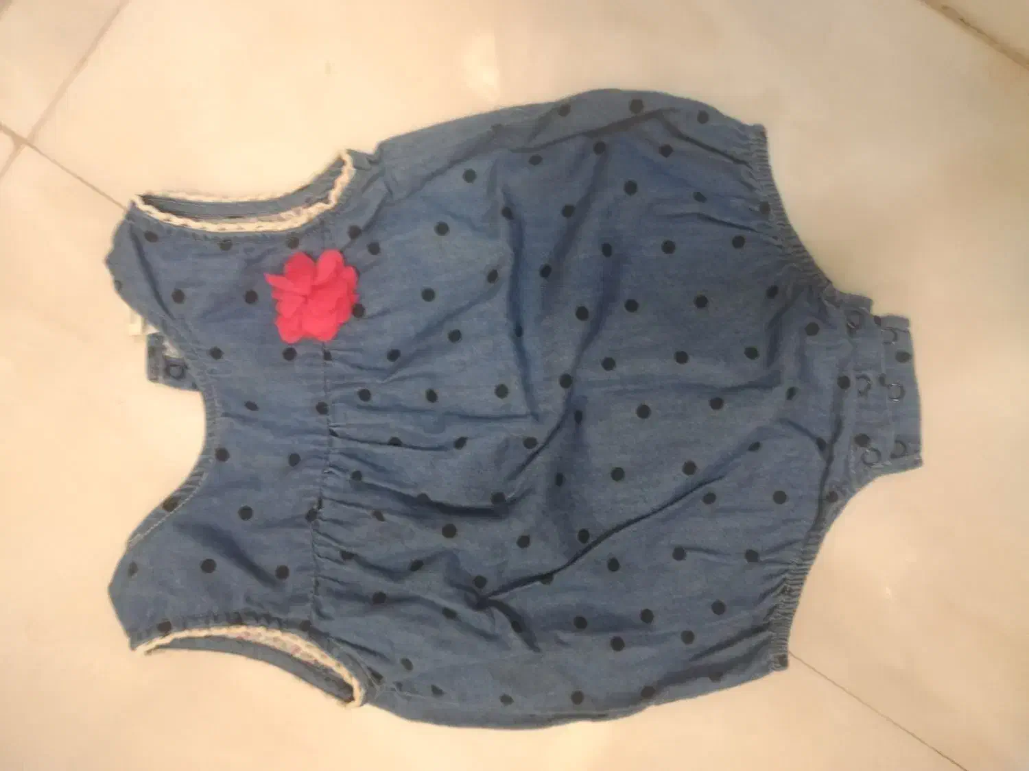 لباس بچه گانه|کفش و لباس بچه|قم, شاه سید علی|دیوار