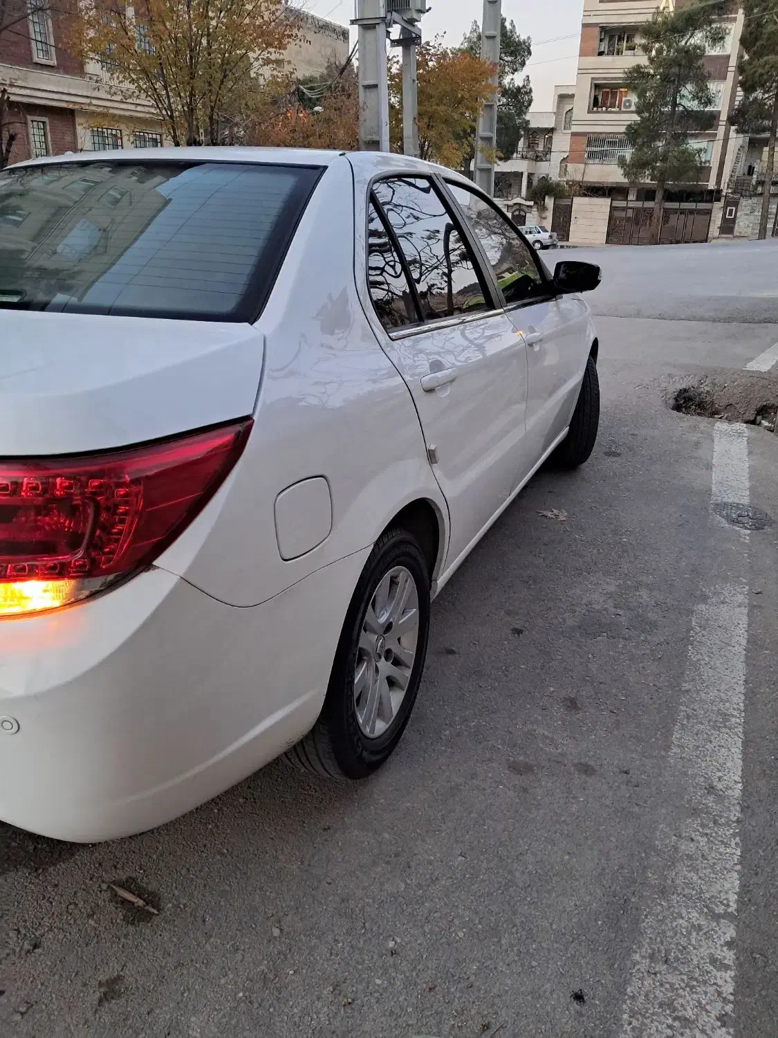 دنا۹۸ کارکرد پایین|خودرو سواری و وانت|خرم‌آباد, |دیوار