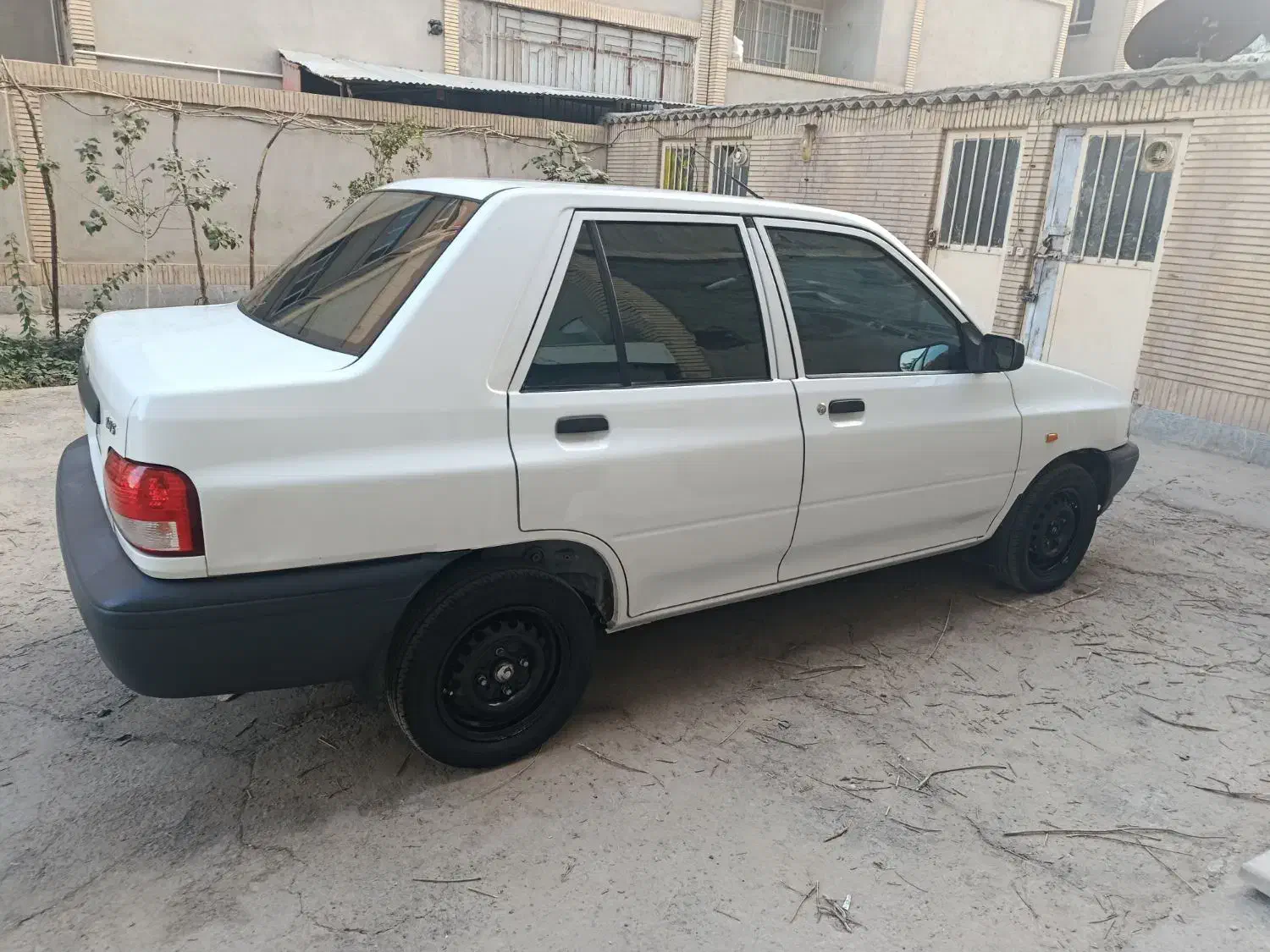 پراید ۱۳۱ کارمندی صفر|خودرو سواری و وانت|زاهدان, |دیوار