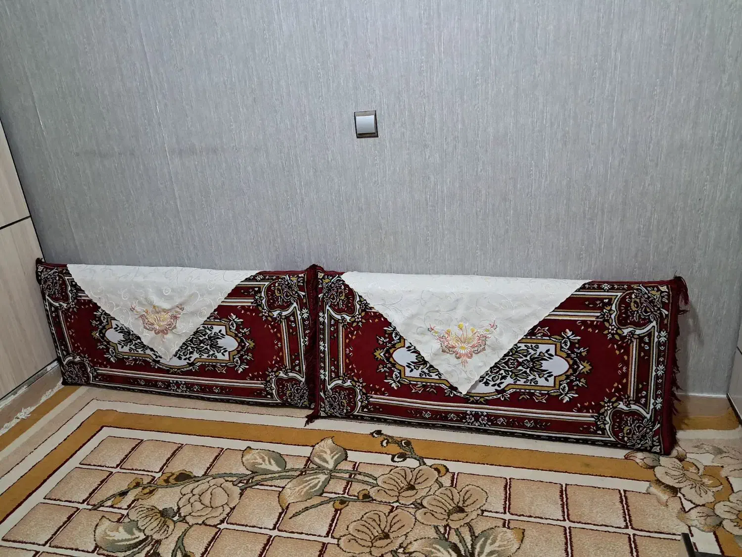 پشتی|پشتی|کرج, خرمدشت|دیوار