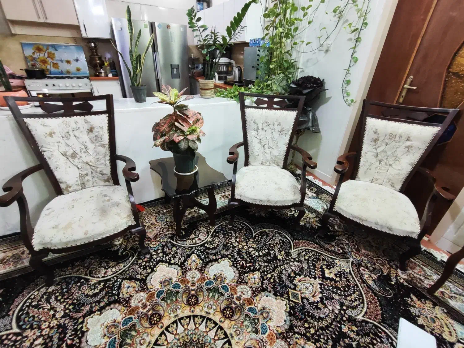 مبل استیل با چوب راش همراه با میز و عسلی7 نفره|مبلمان خانگی و میز عسلی|خوانسار, |دیوار