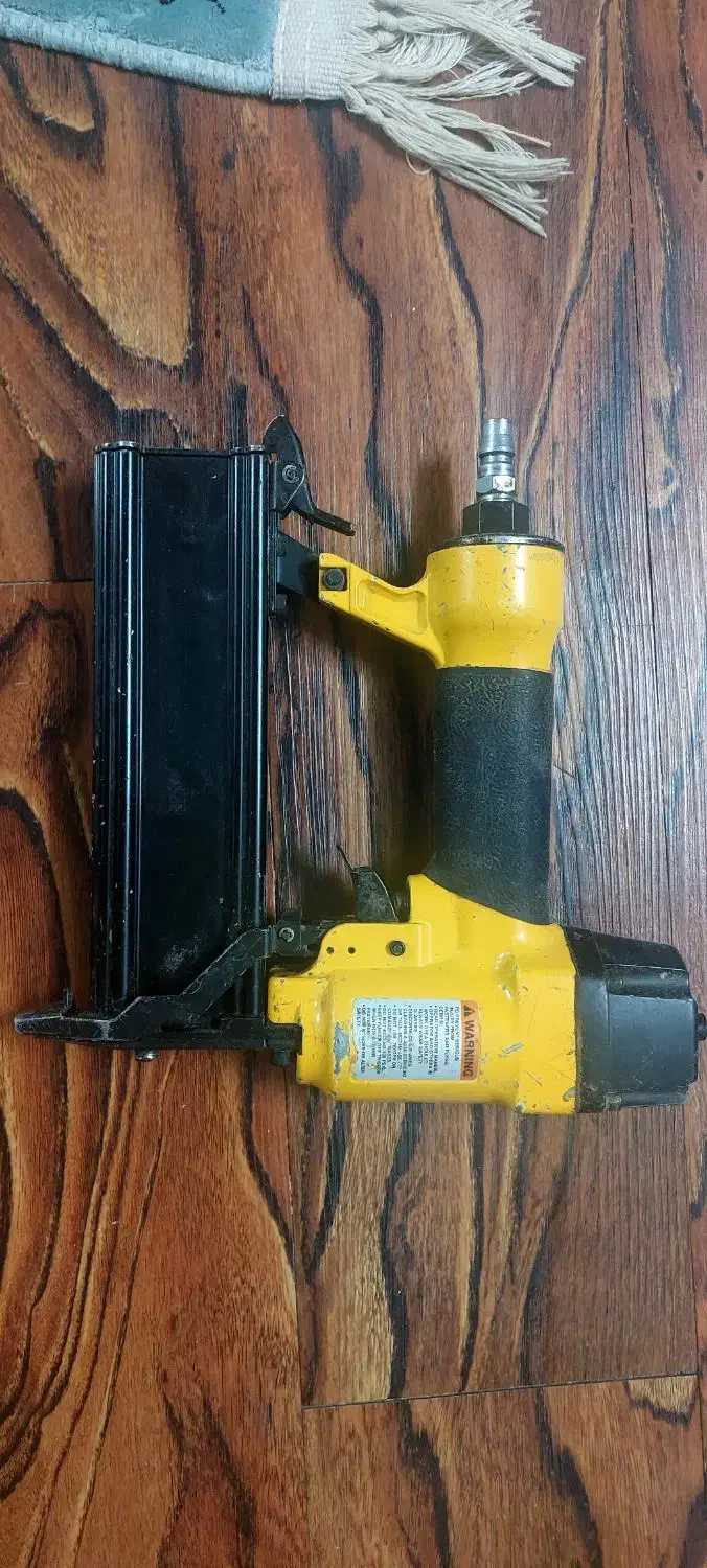 میخ کوب اسکا سوماک|ابزارآلات|ری, دولت‌آباد|دیوار