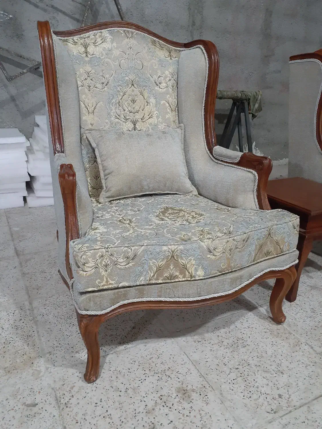 تعمیر مبل روکوبی رنگ کاری کهنه بیارنو ببر|خدمات پیشه و مهارت|چهاردانگه (تهران), |دیوار