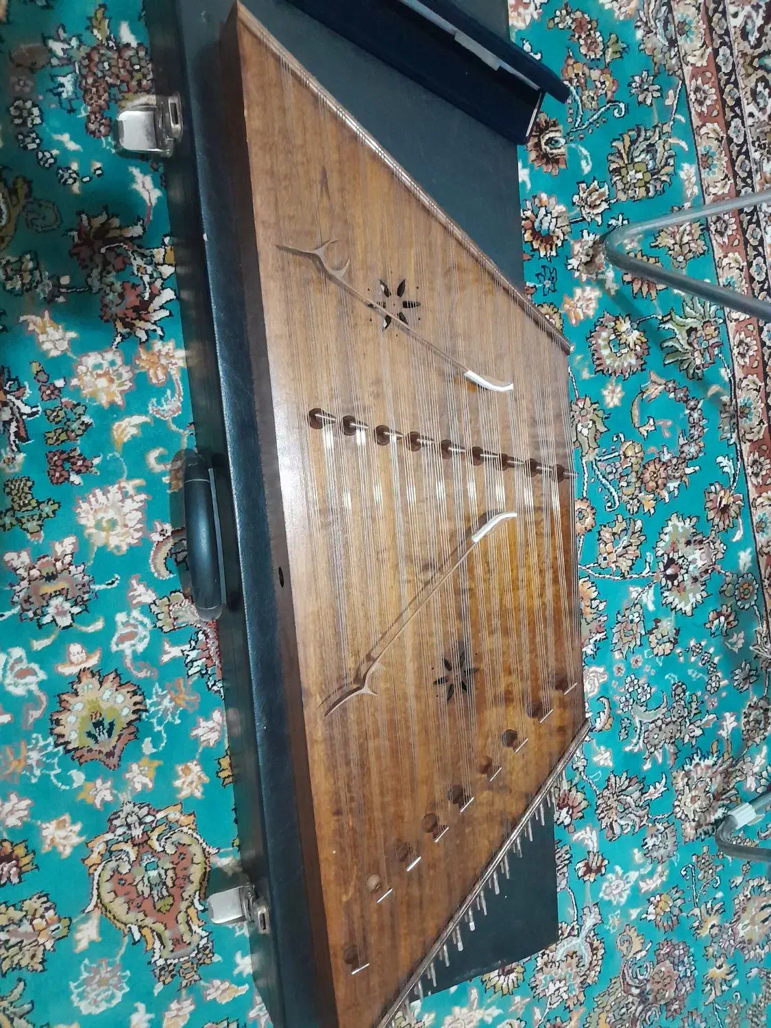 سنتور|سازهای سنتی|گرگان, |دیوار