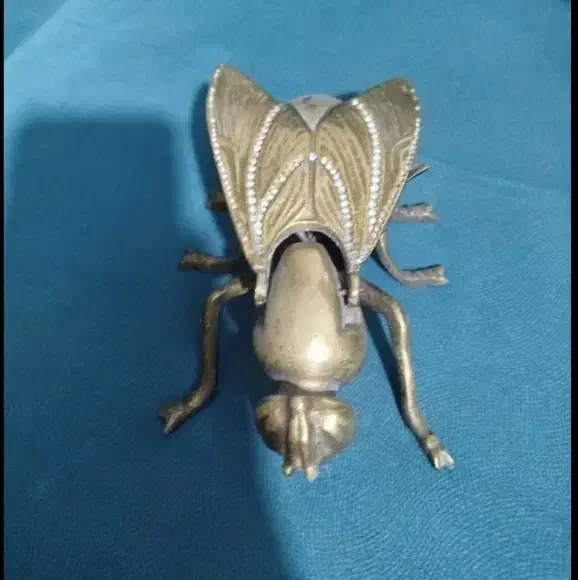 ظرف برنز|کلکسیون اشیاء عتیقه|پرند, فاز ۵|دیوار