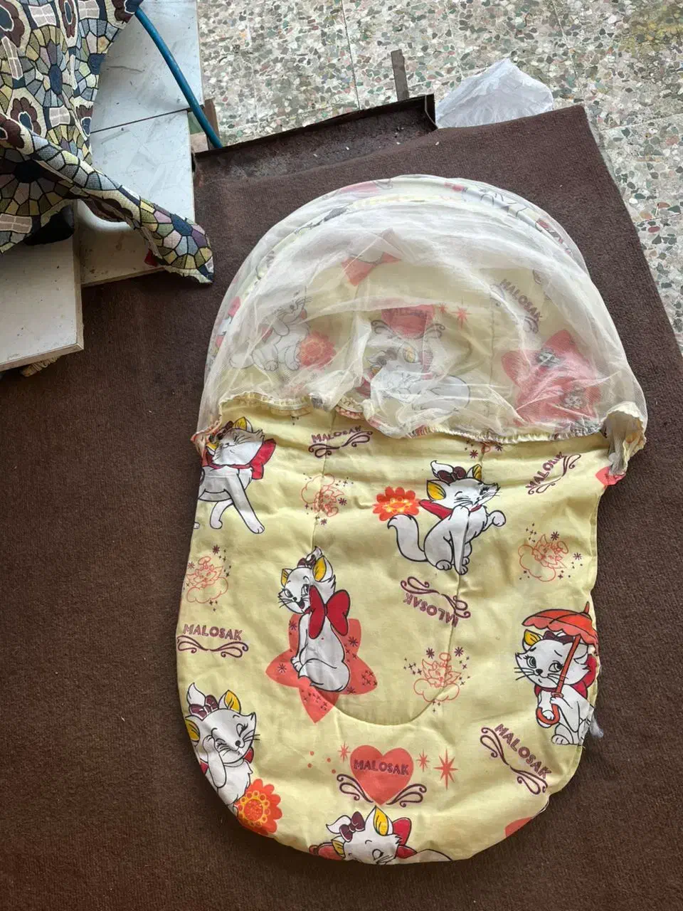 پشه بندتشکی|تخت و صندلی بچه|لاهیجان, لیالستان|دیوار