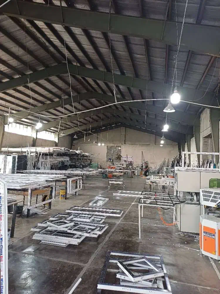 فروش درب و پنجره های دوجداره و آلومینیوم ترمال|مصالح و تجهیزات ساختمان|لاهیجان, گلستان|دیوار