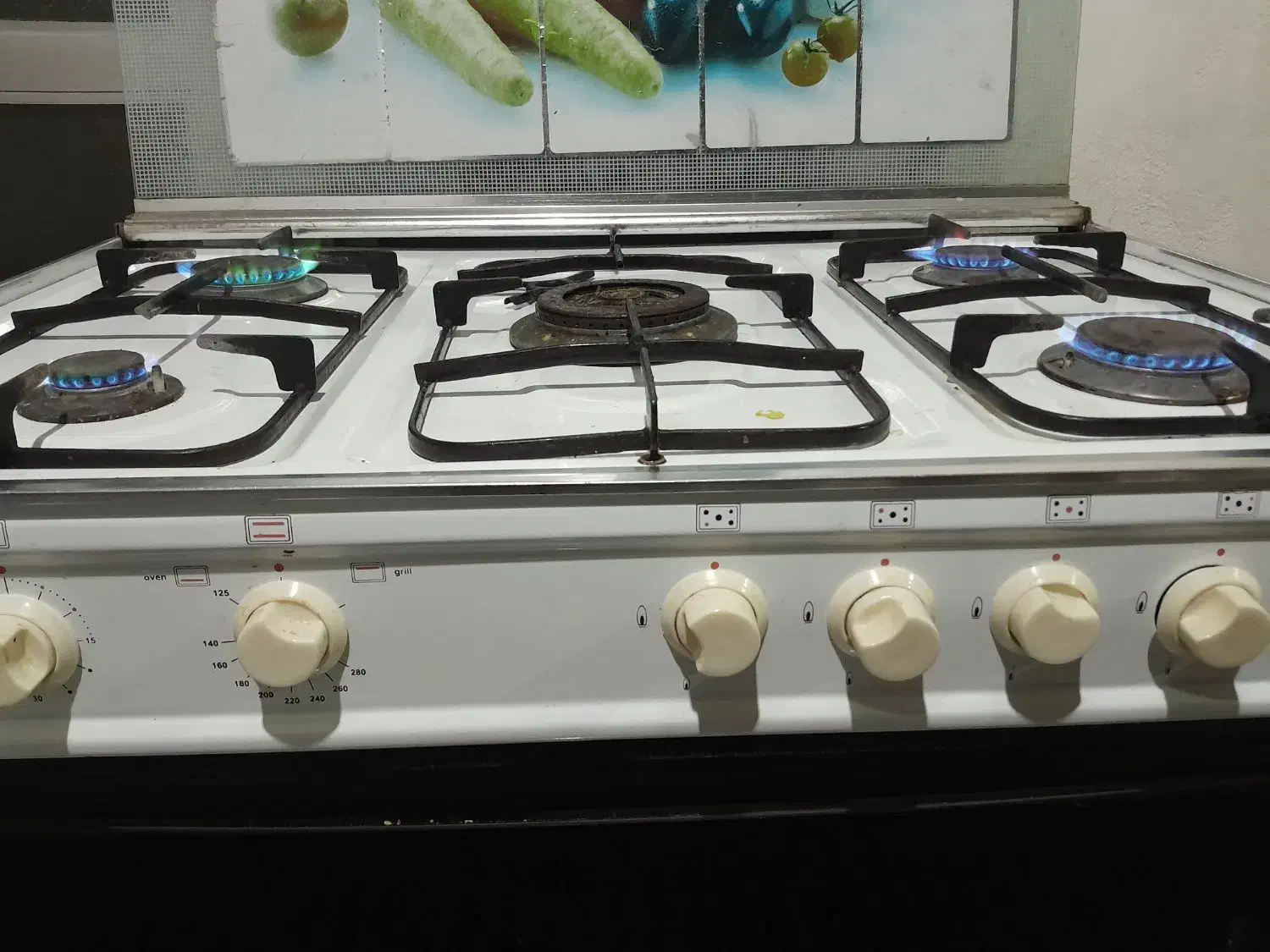 اجاق گاز فردا ر پنج شعله کاملاً سالم|اجاق گاز و لوازم برقی پخت‌وپز|رشت, حمیدیان|دیوار