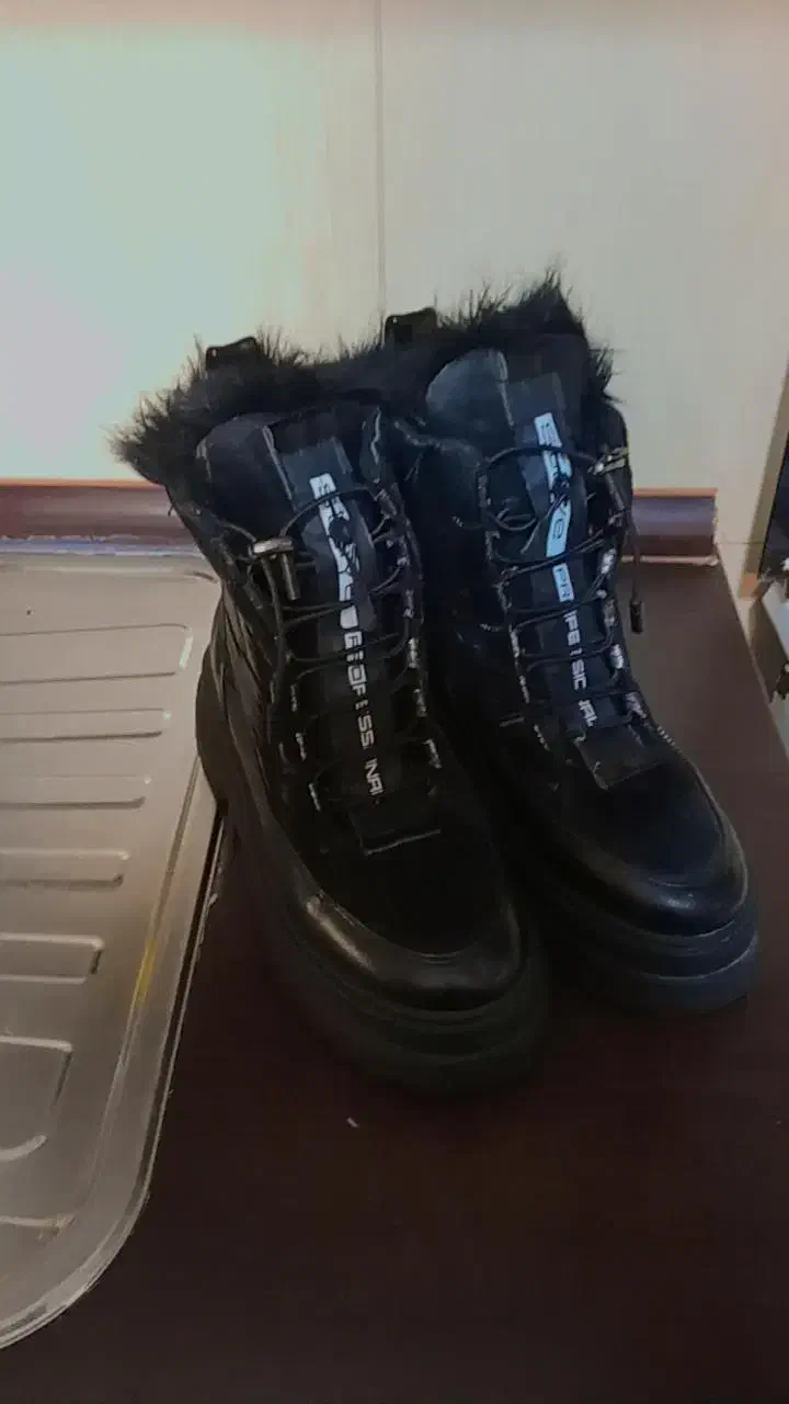 نیم بوت زنانه|کیف، کفش، کمربند|شاهین‌شهر, شهرک میلاد|دیوار