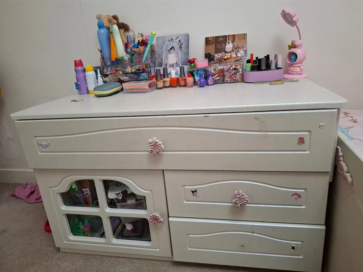 تخت کودک به همراه تشک و کمد|تخت و سرویس خواب|تهران, سهروردی|دیوار