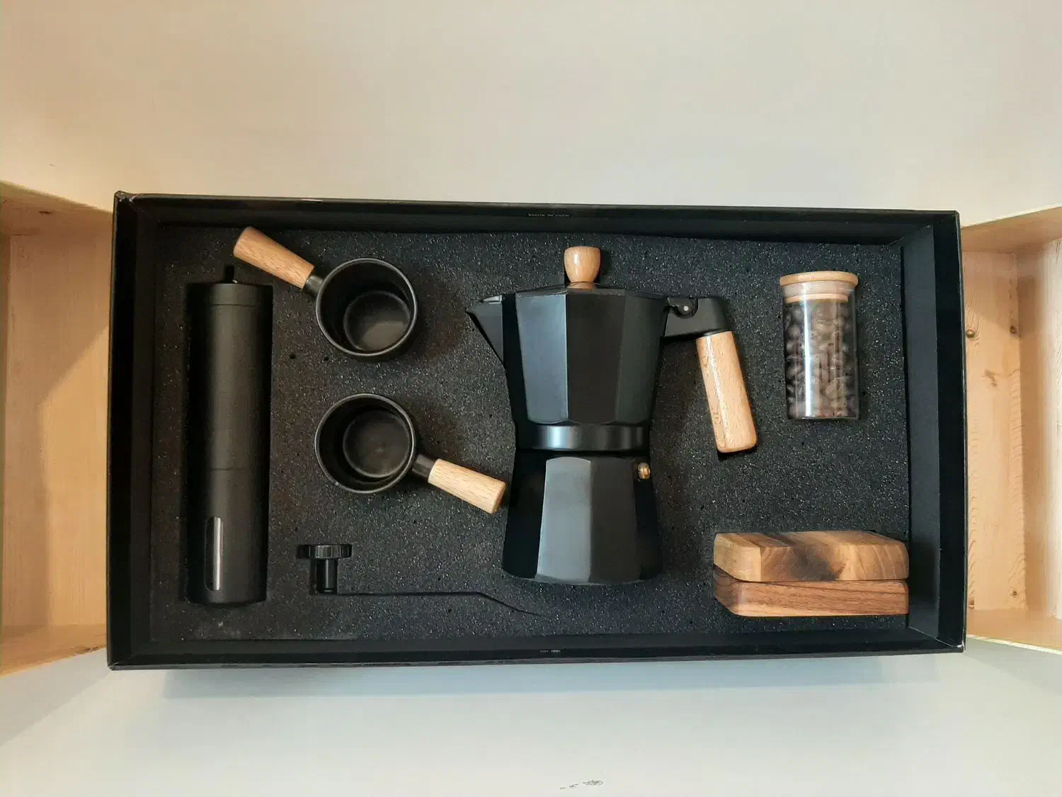 پک موکاپات و آسیاب دستی قهوه|قوری، کتری، قهوه‌ساز دستی|تهران, سردارجنگل|دیوار