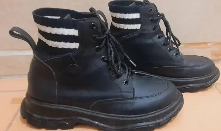 بوت|کیف، کفش، کمربند|شیراز, بریجستون|دیوار