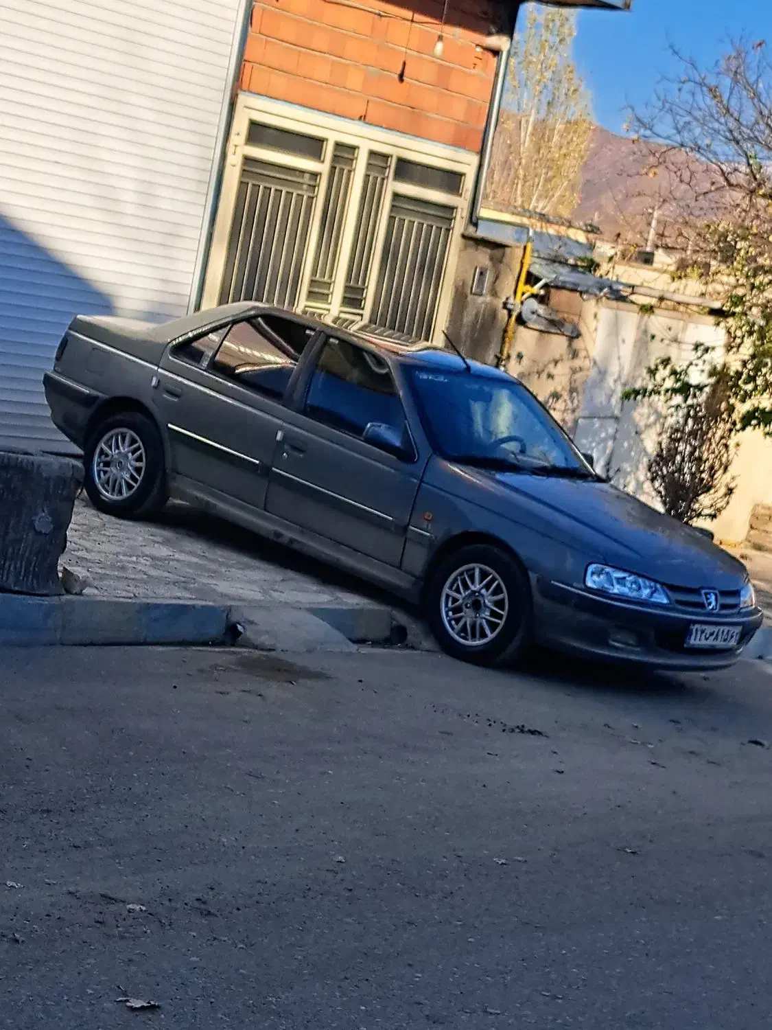 پژو پارس نمونه|خودرو سواری و وانت|سنندج, |دیوار