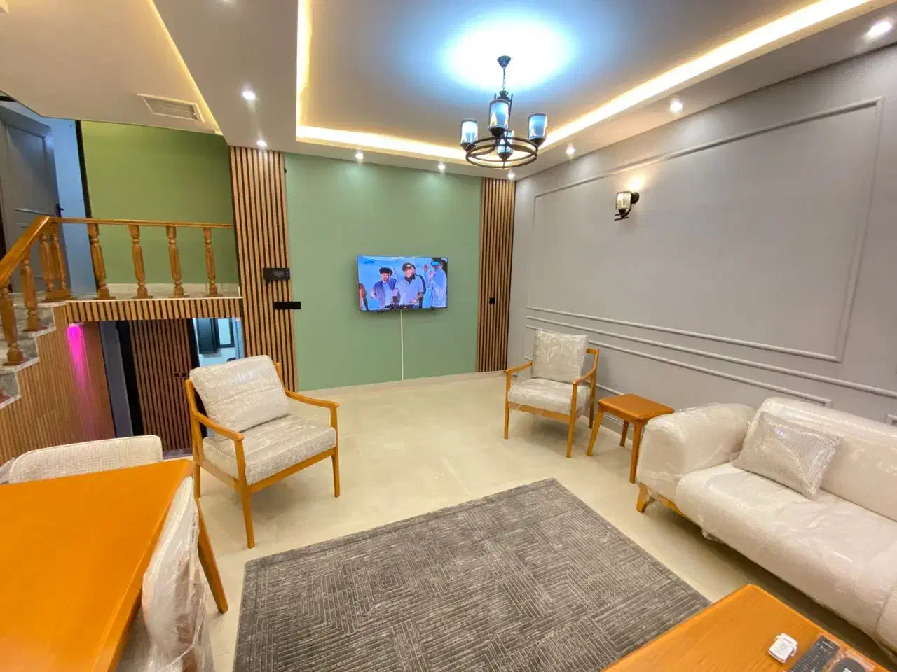 شاه نشین|اجارهٔ کوتاه‌مدت آپارتمان و سوئیت|مشهد, هفت تیر (حافظ)|دیوار