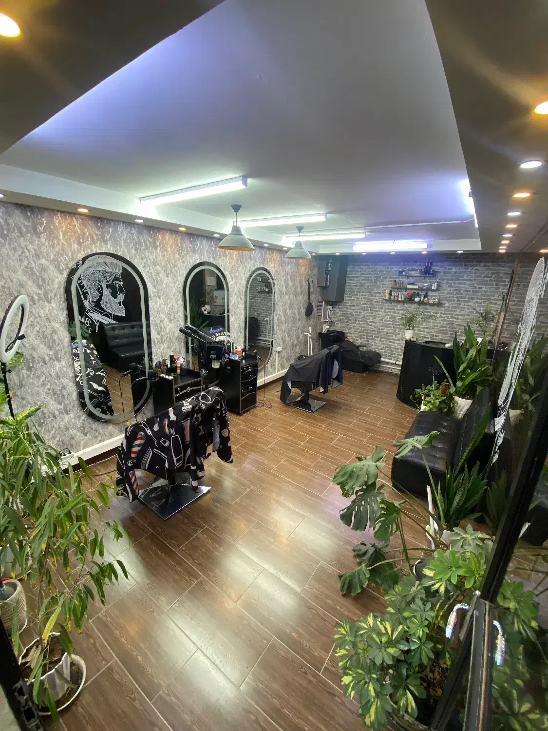 شاگرد آرایشگاه با حقوق|استخدام درمانی، زیبایی، بهداشتی|قم, بکایی|دیوار