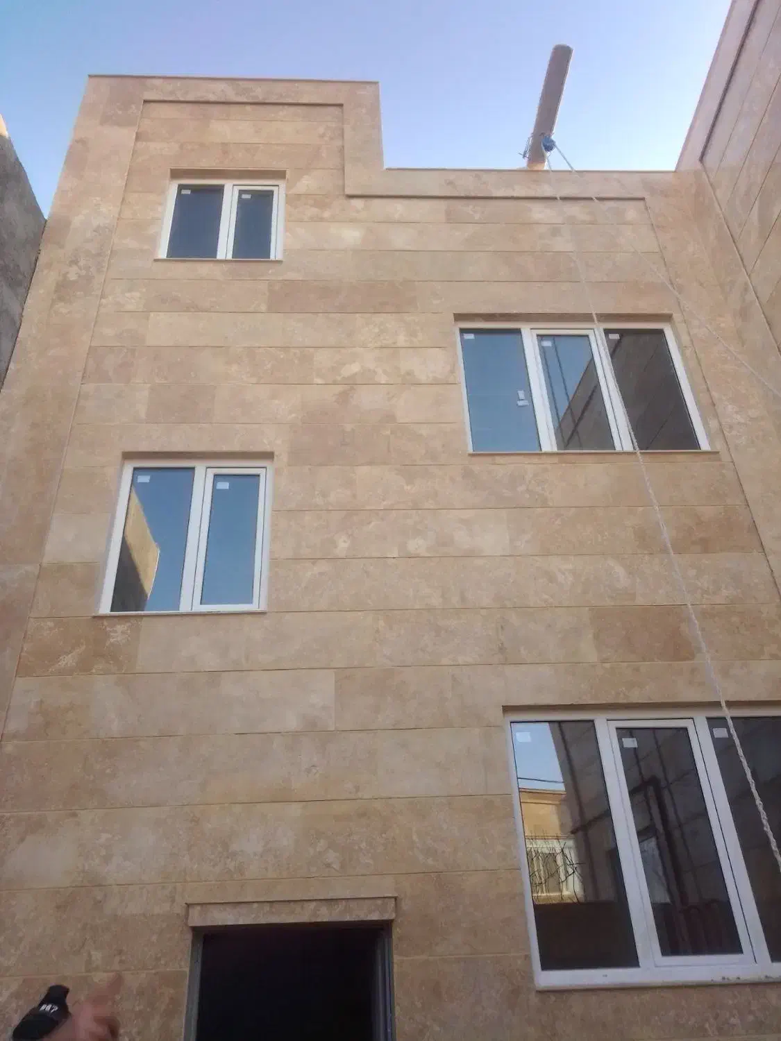 پنجره دوجداره|مصالح و تجهیزات ساختمان|گلبهار, شهر جدید گلبهار|دیوار