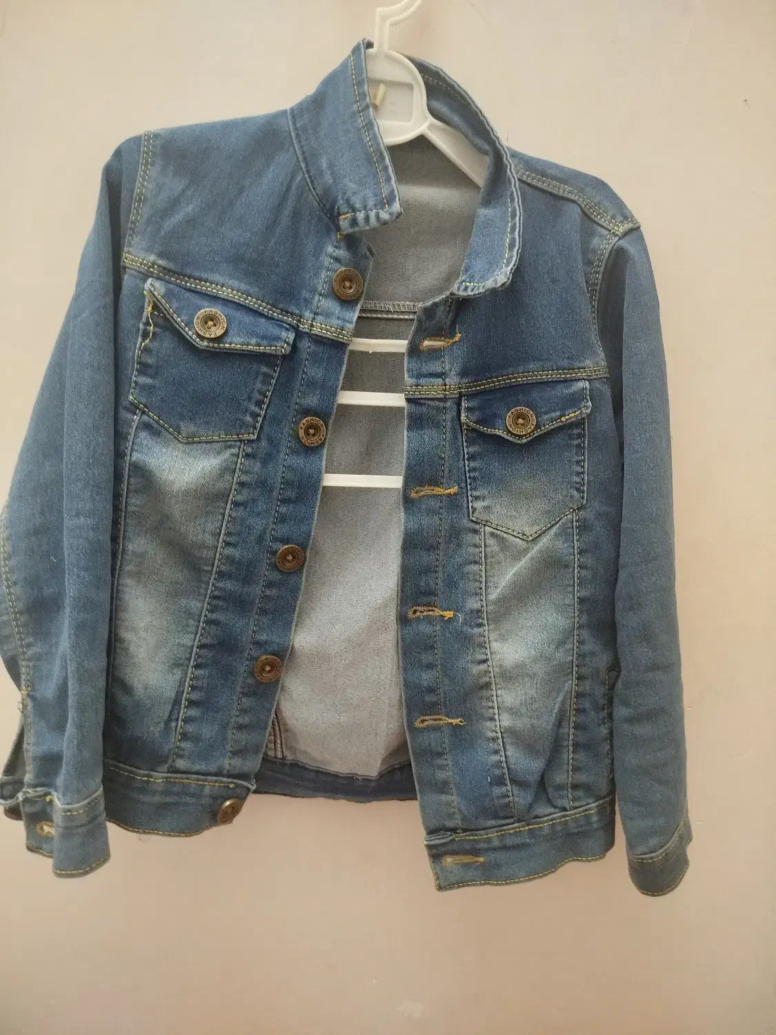 کاپشن|کفش و لباس بچه|یزد, |دیوار