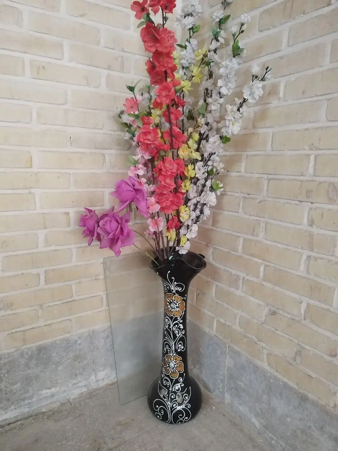 گلدان تزیینی شیشه ای|گل و گیاه طبیعی|یزد, |دیوار