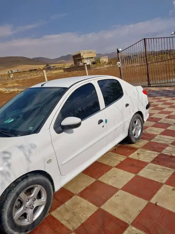 پژو ۲۰۶ اس دی مدل ۹۵ تیوفایو دو تیکه رنگ|خودرو سواری و وانت|سقز, |دیوار