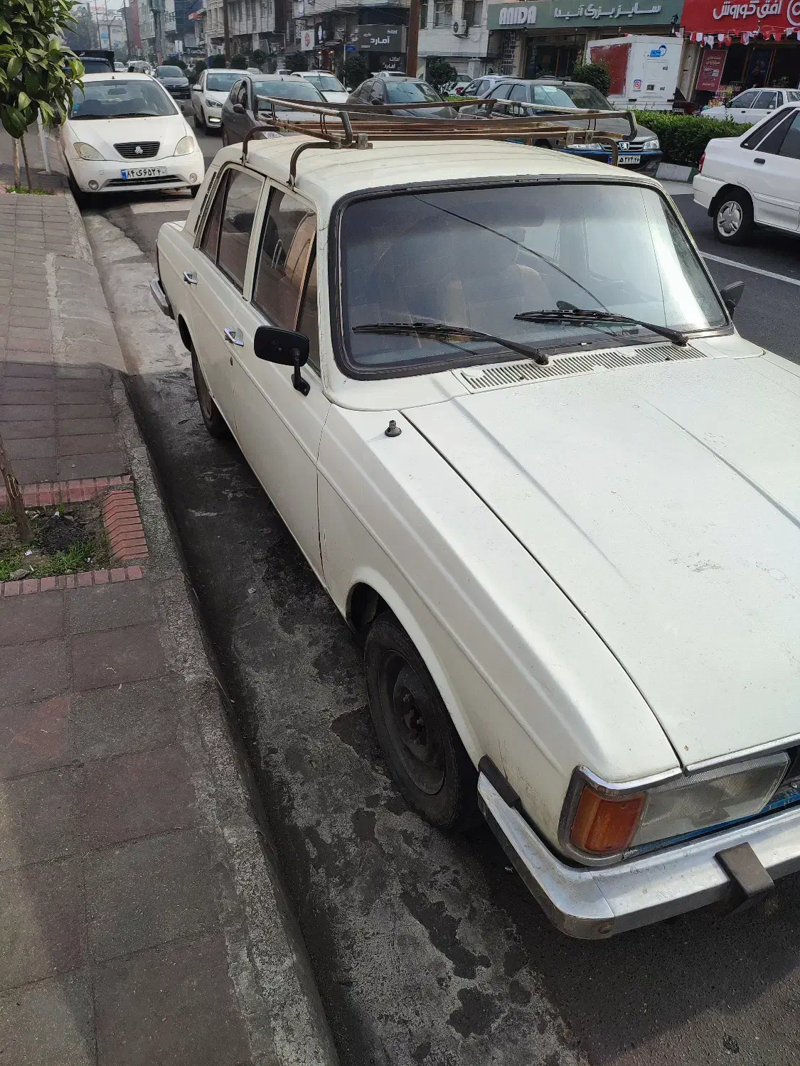 پیکان ۷۶ سفید|خودرو سواری و وانت|رشت, معلم|دیوار