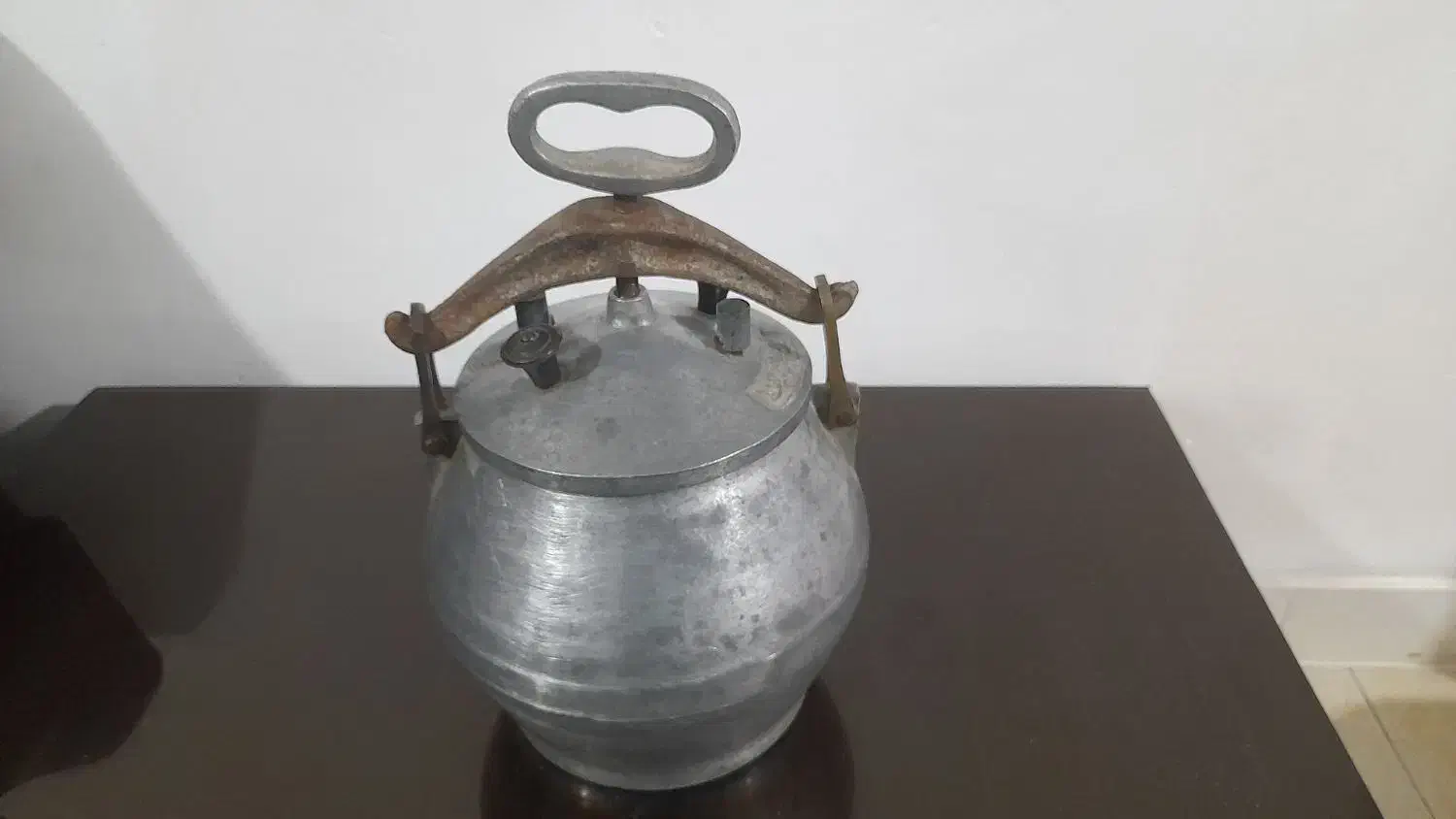 زودپز|ظروف پختوپز|رشت, باهنر|دیوار