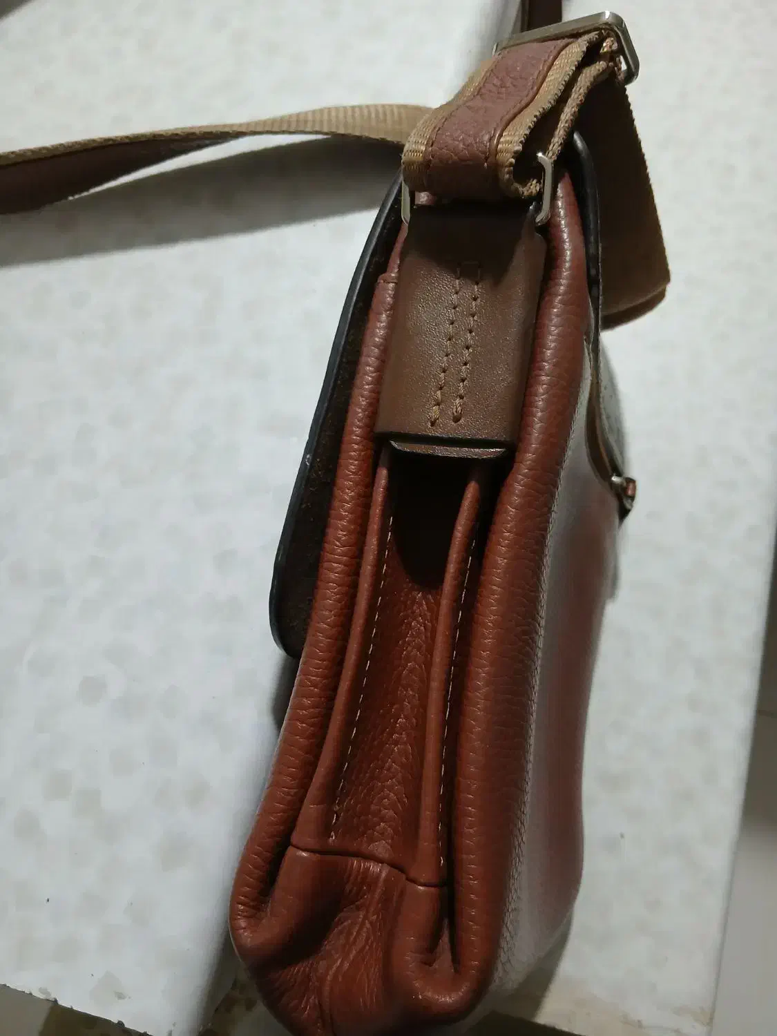 کیف نوین چرم مشهد|کیف، کفش، کمربند|پرند, فاز ۶|دیوار