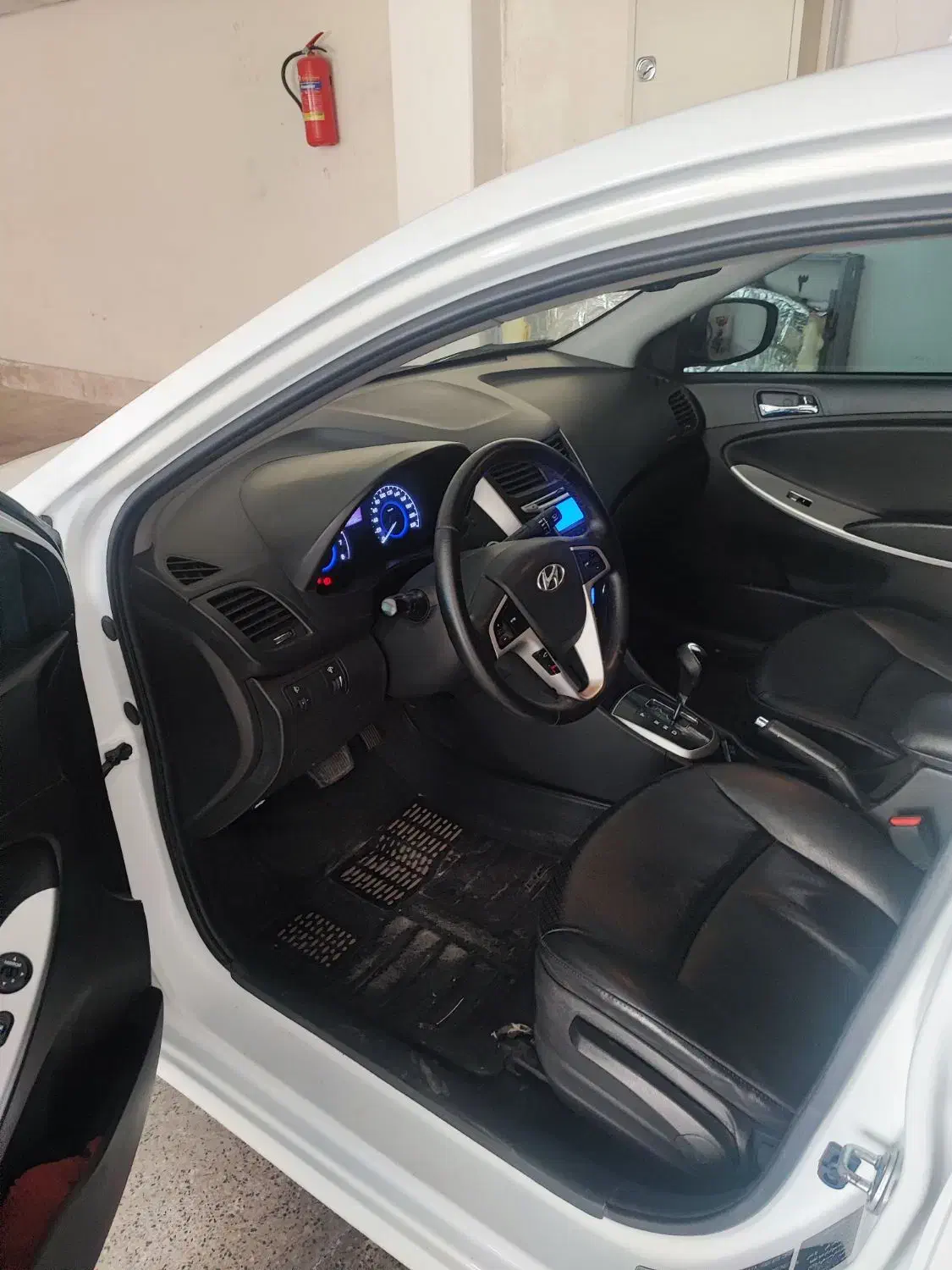 هیوندا اکسنت بلو وارداتی ۲۰۱۵|خودرو سواری و وانت|زنجان, |دیوار