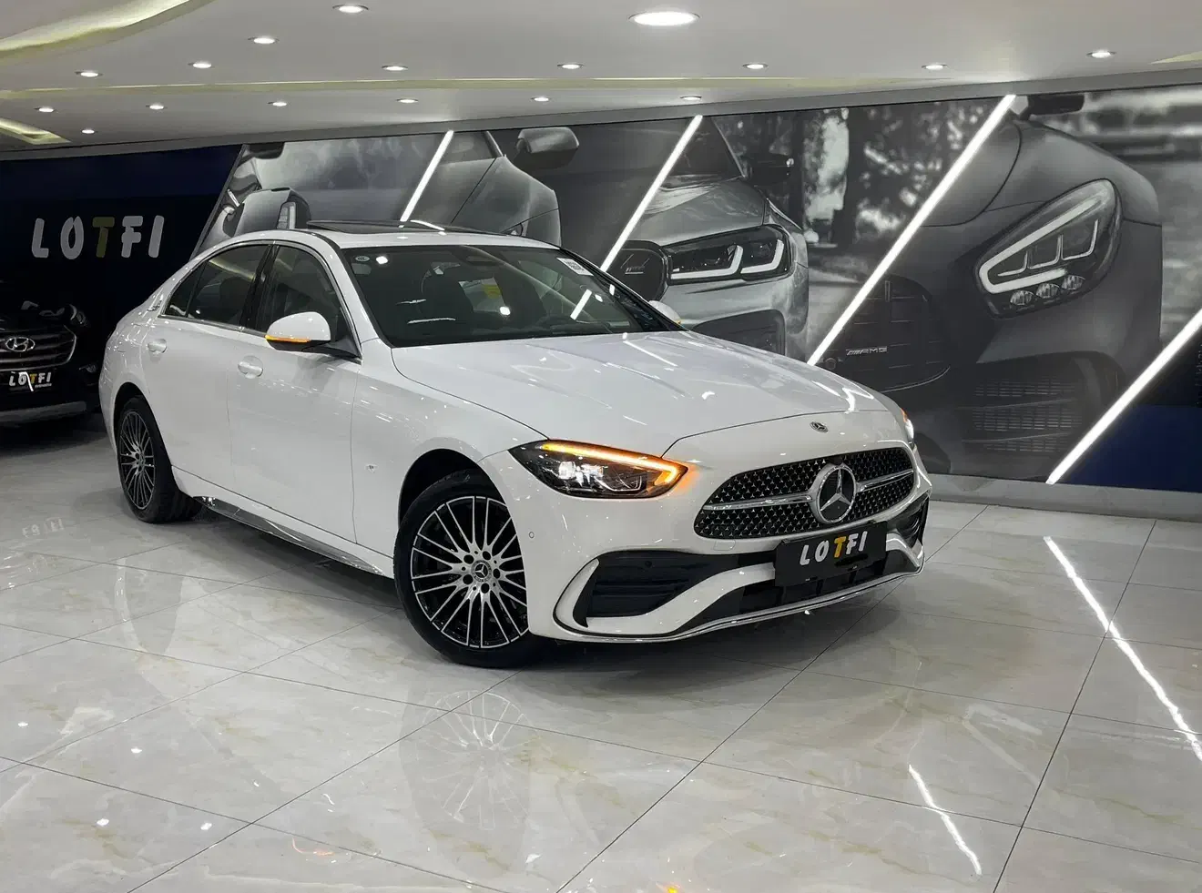 بنز C200L 2025با پلاک و مدارک|خودرو سواری و وانت|تهران, نیلوفر|دیوار