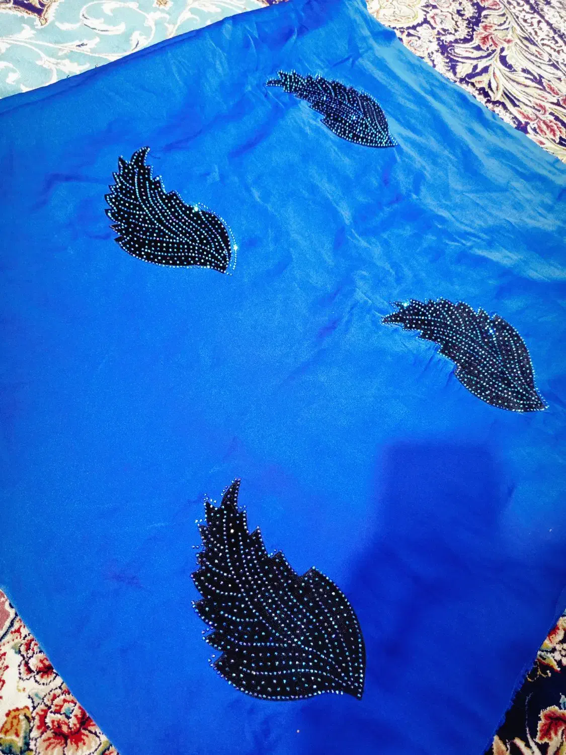 پارچه مجلسی|لباس|سراوان, |دیوار