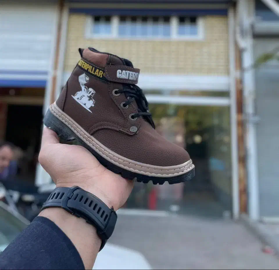 پوتین کاتر پیلار تبریز|کیف، کفش، کمربند|شهرکرد, |دیوار