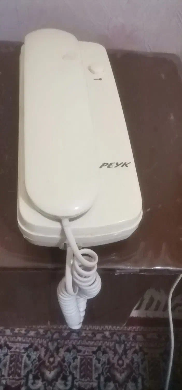 تلفن رومیزی|تلفن رومیزی|پرند, فاز ۱|دیوار