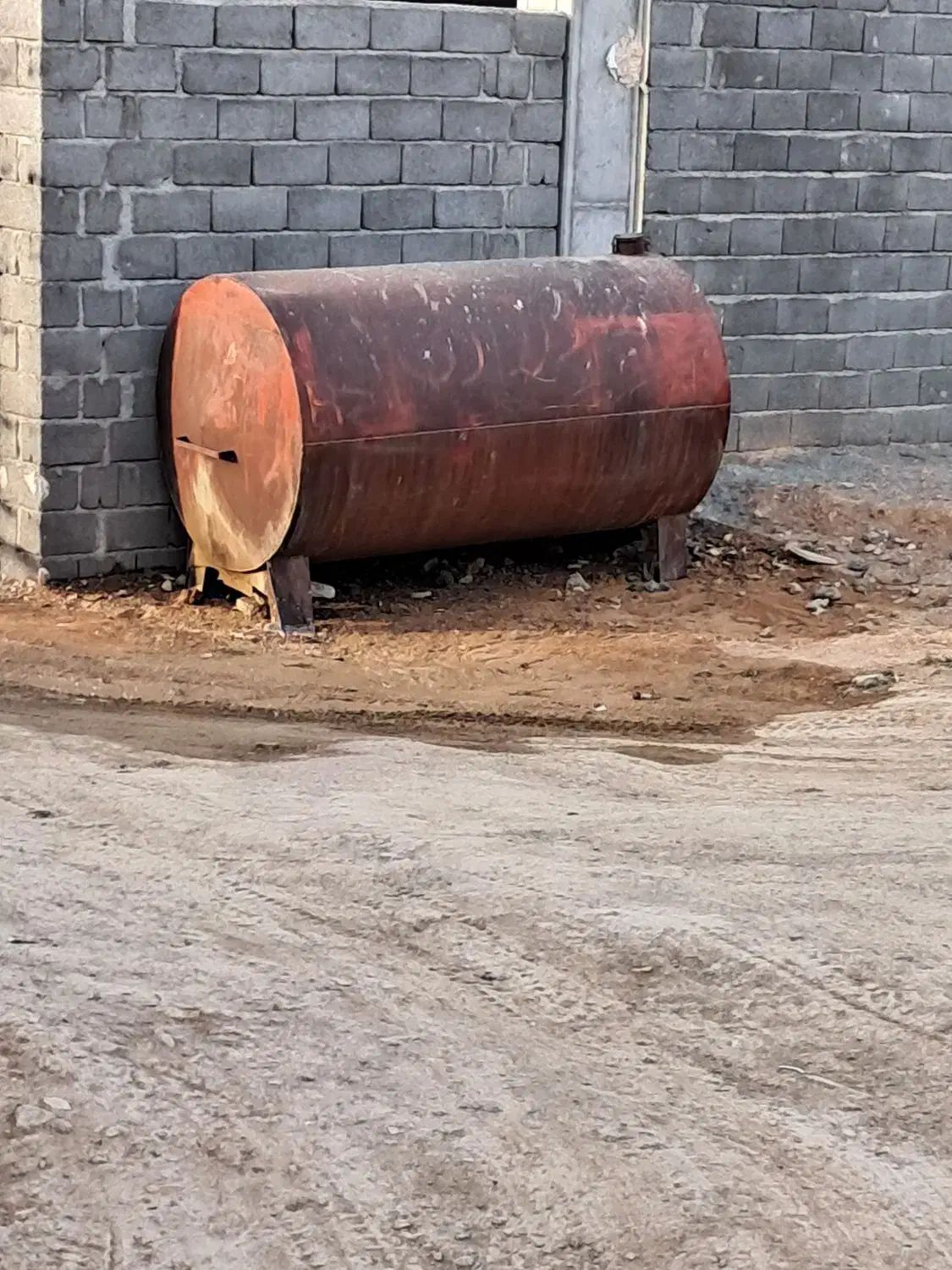 تانکر آب|مصالح و تجهیزات ساختمان|سقز, |دیوار