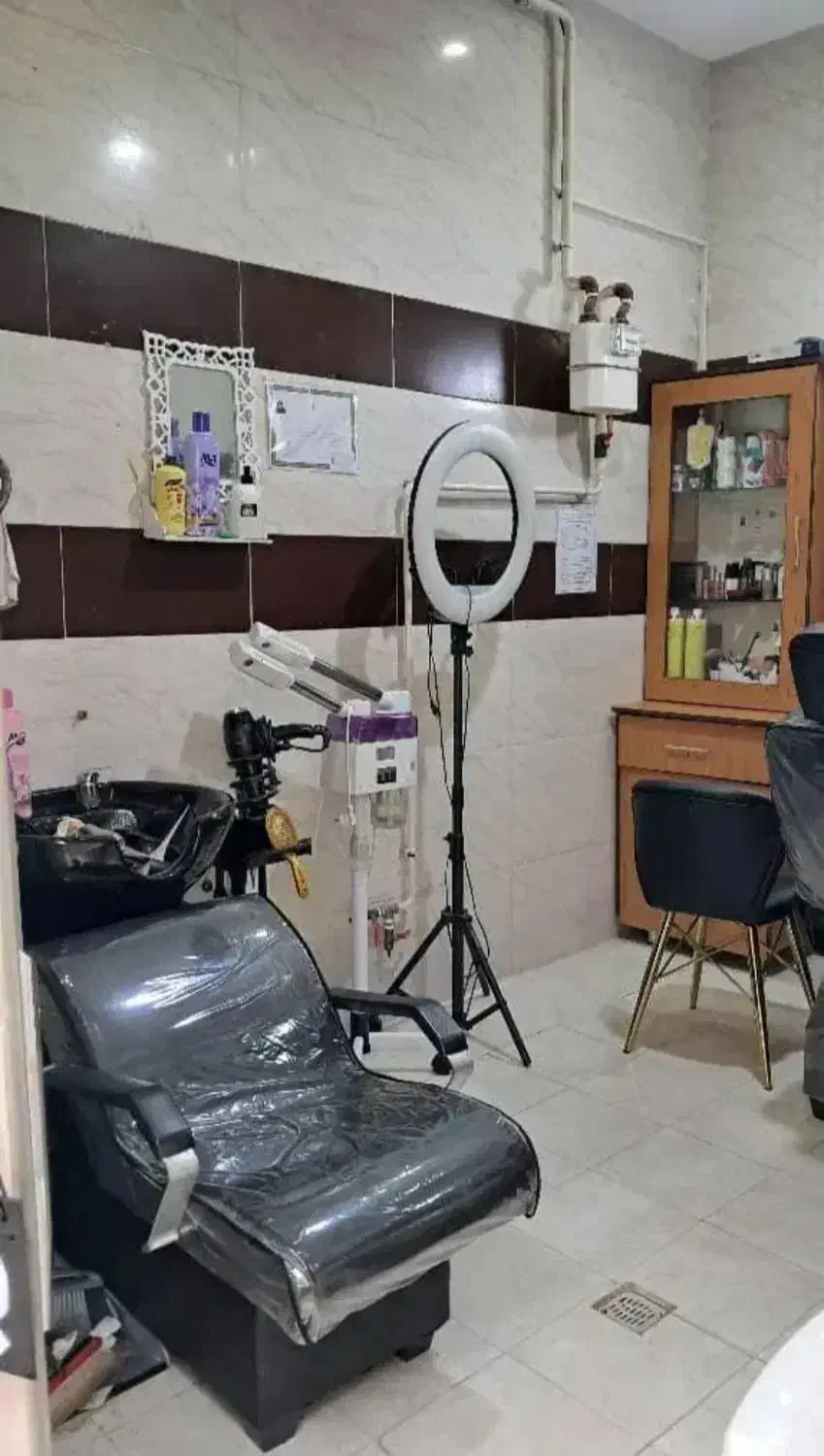 اجاره مغازه|اجارهٔ مغازه و غرفه|رشت, نظری|دیوار