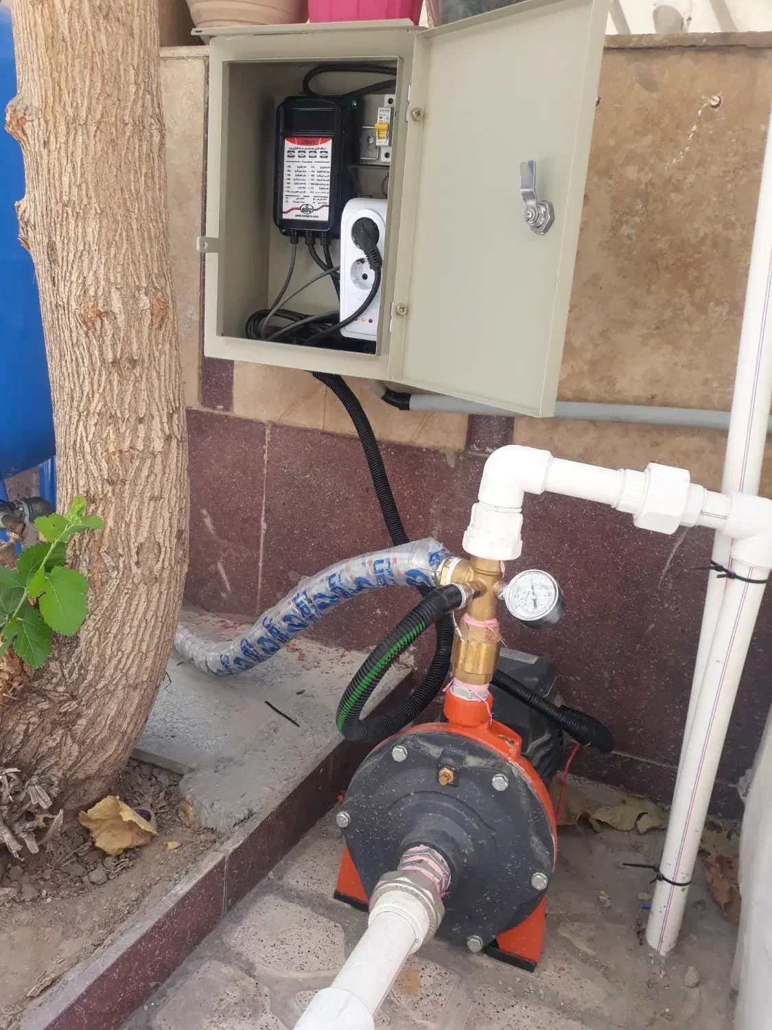 نصب پمپ و مخزن آب|خدمات پیشه و مهارت|گرمسار, |دیوار