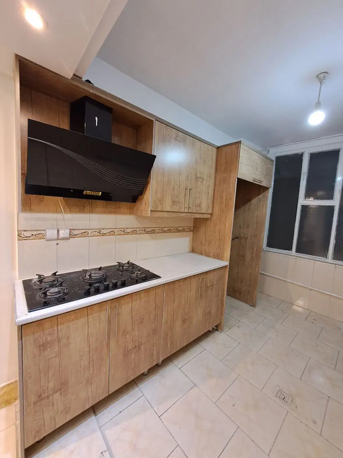 ۵۰ متر/تخلیه اماده تحویل/فول کابینت|اجارهٔ آپارتمان|اندیشه, اندیشه فاز ۱|دیوار